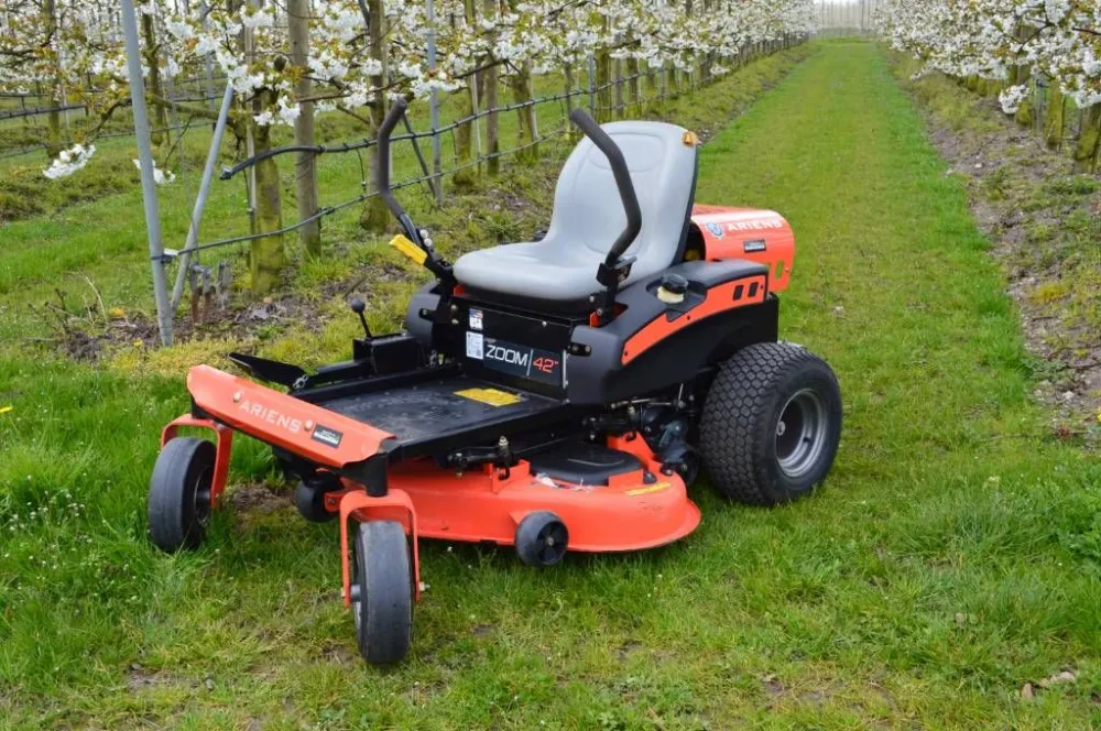 Actieprijs Ariens Zoom 42 zero-turn zitmaaier