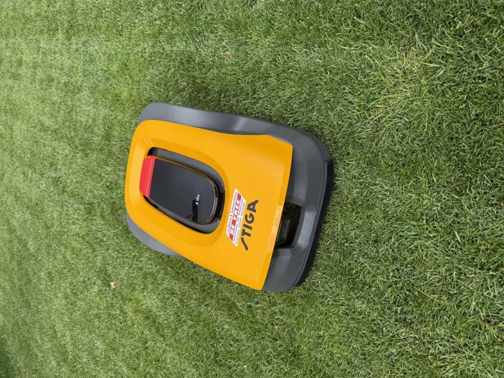 Stiga a10v robotmaaier draadloos nieuw 1000m2 ! Actie prijs Op = Op