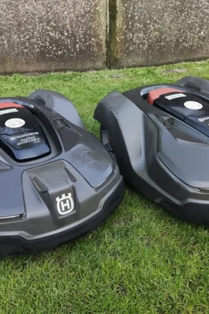 2 Husqvarna Automowers (type 450X, 5.000 m2. i.z.g.s.) Lage Kosten