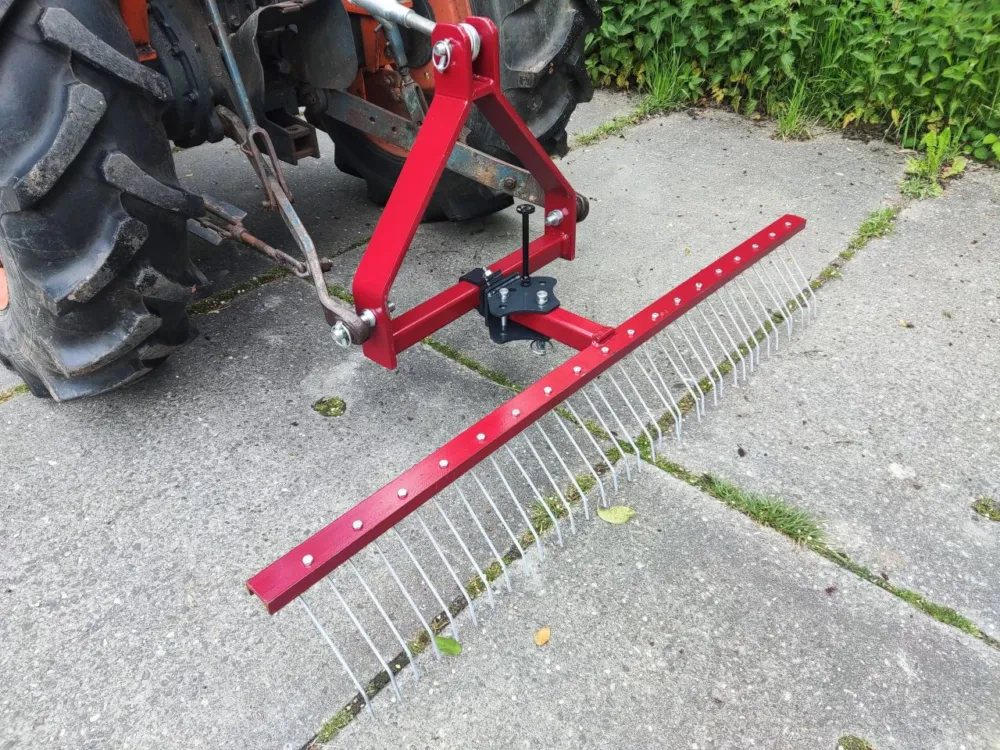 Betrouwbaar NIEUWE verticuteer- en grindhark voor minitractor (150 cm.)