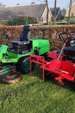 2 TORO zitmaaiers (type 322D en 223D, Mitsubishi diesel) Gratis Retour