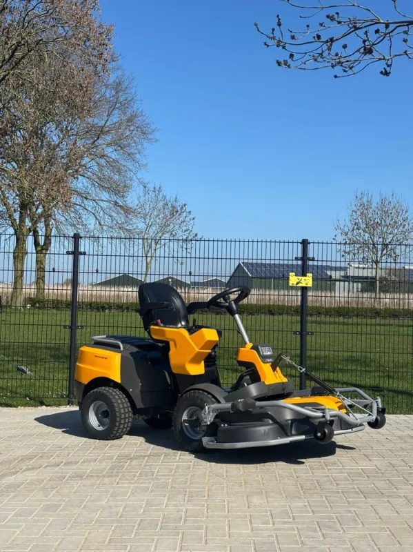 Stiga park pro 900 125Cm dek nieuw ! Tijdelijk Beschikbaar