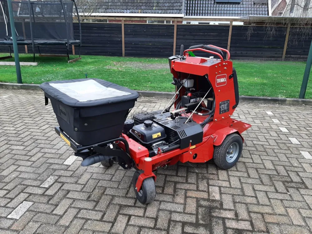 Toro beluchter (29516) inclusief strooier (33525) Nieuw