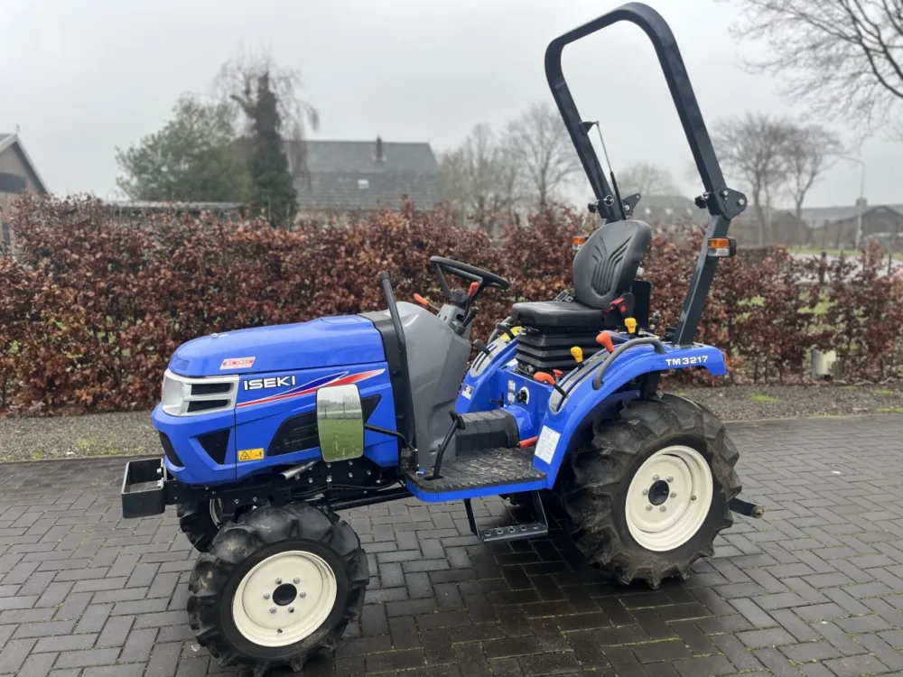 Iseki tm3217 mini tractor 68 uur !! Goedkoop