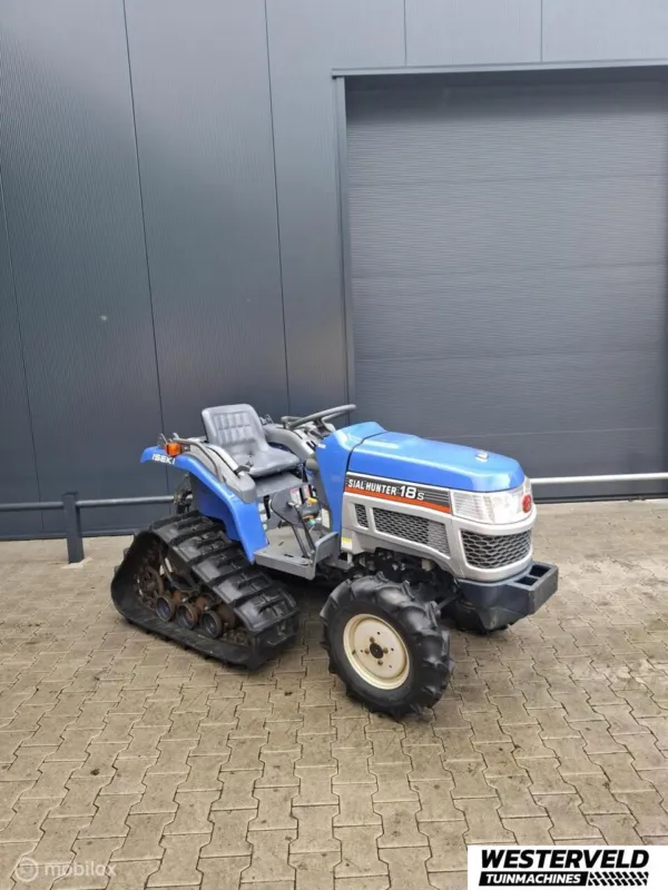Iseki Hunter 18s minitractor half rups 18 pk uniek! Tijdelijk Beschikbaar