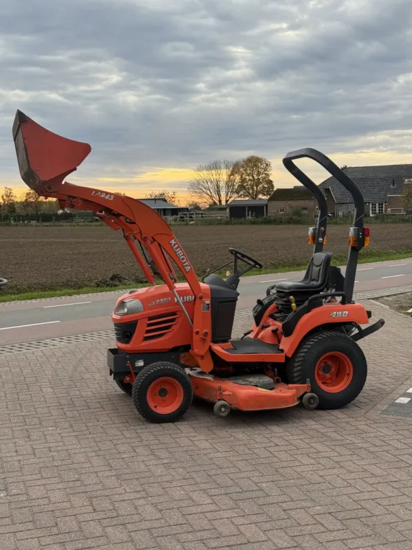 Kubota bx2350 Hydrostaat met voorlader Express Levering